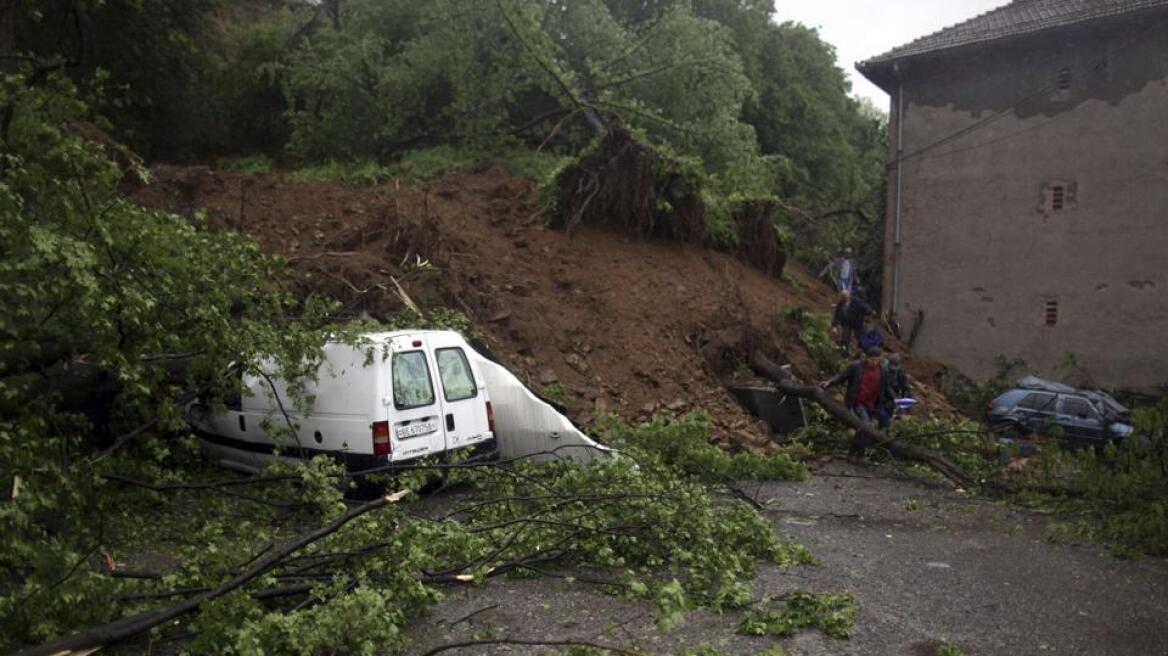 Σερβία: Βιβλικές καταστροφές από τις πλημμύρες